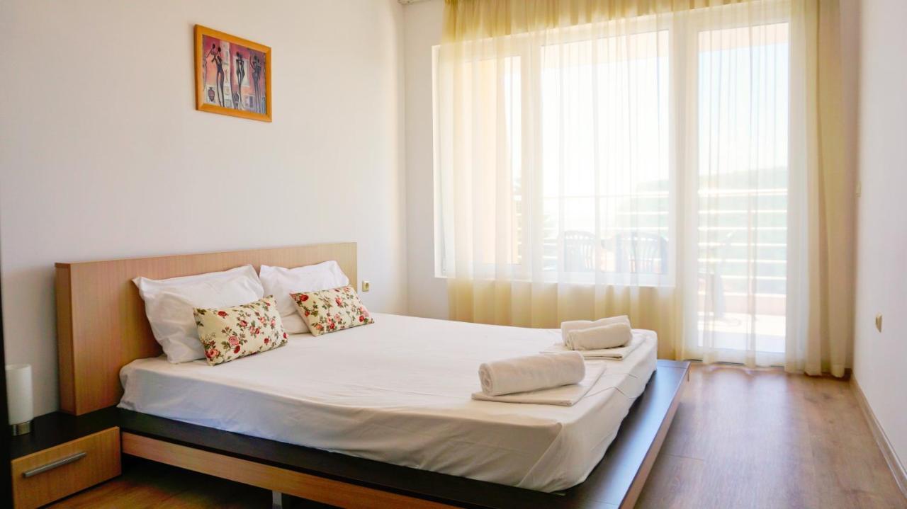 Apartment Marina Residence - Апартамент Марина Резидънс Kawarna Zewnętrze zdjęcie